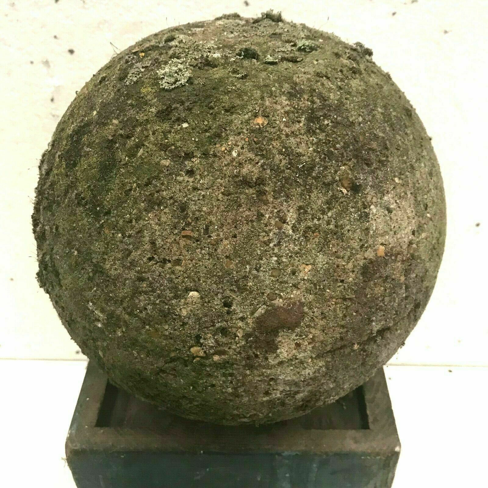 Pair Of Balls In Stone Or Reconstituted Cement 20th Century photo for sale