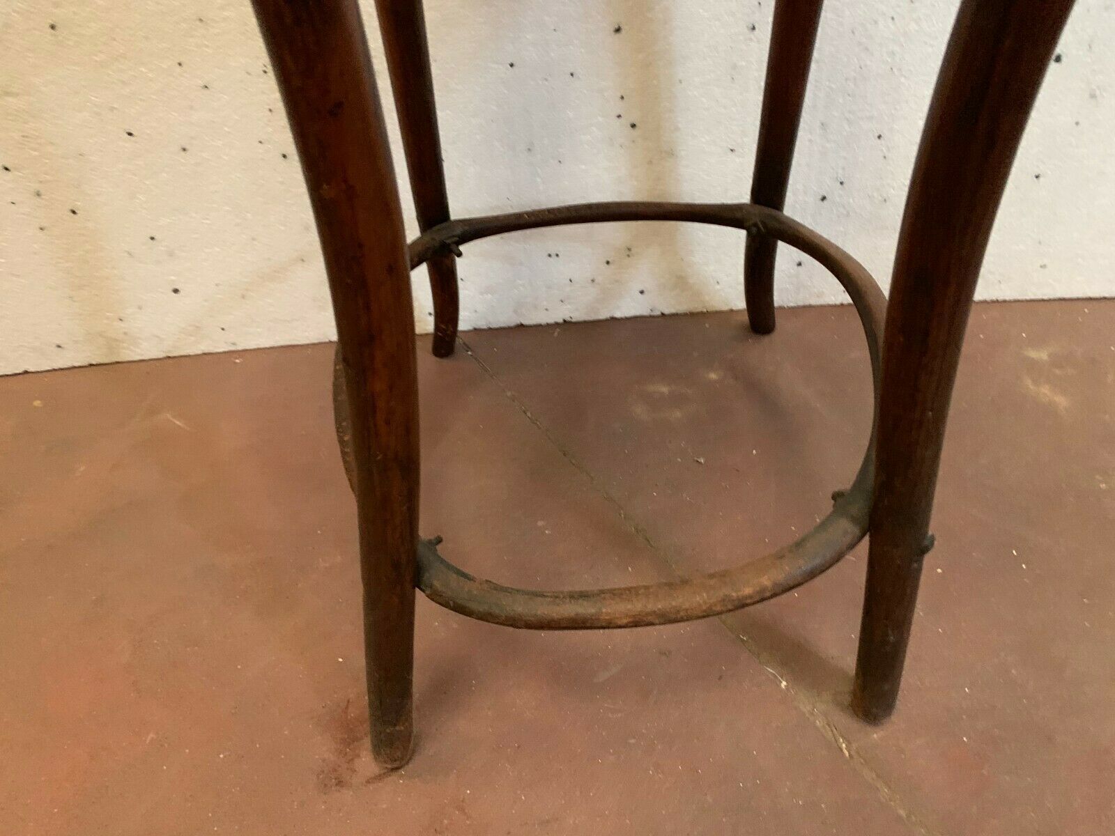 Thonet High Chair Or Stool In Curved Wood photo vintage