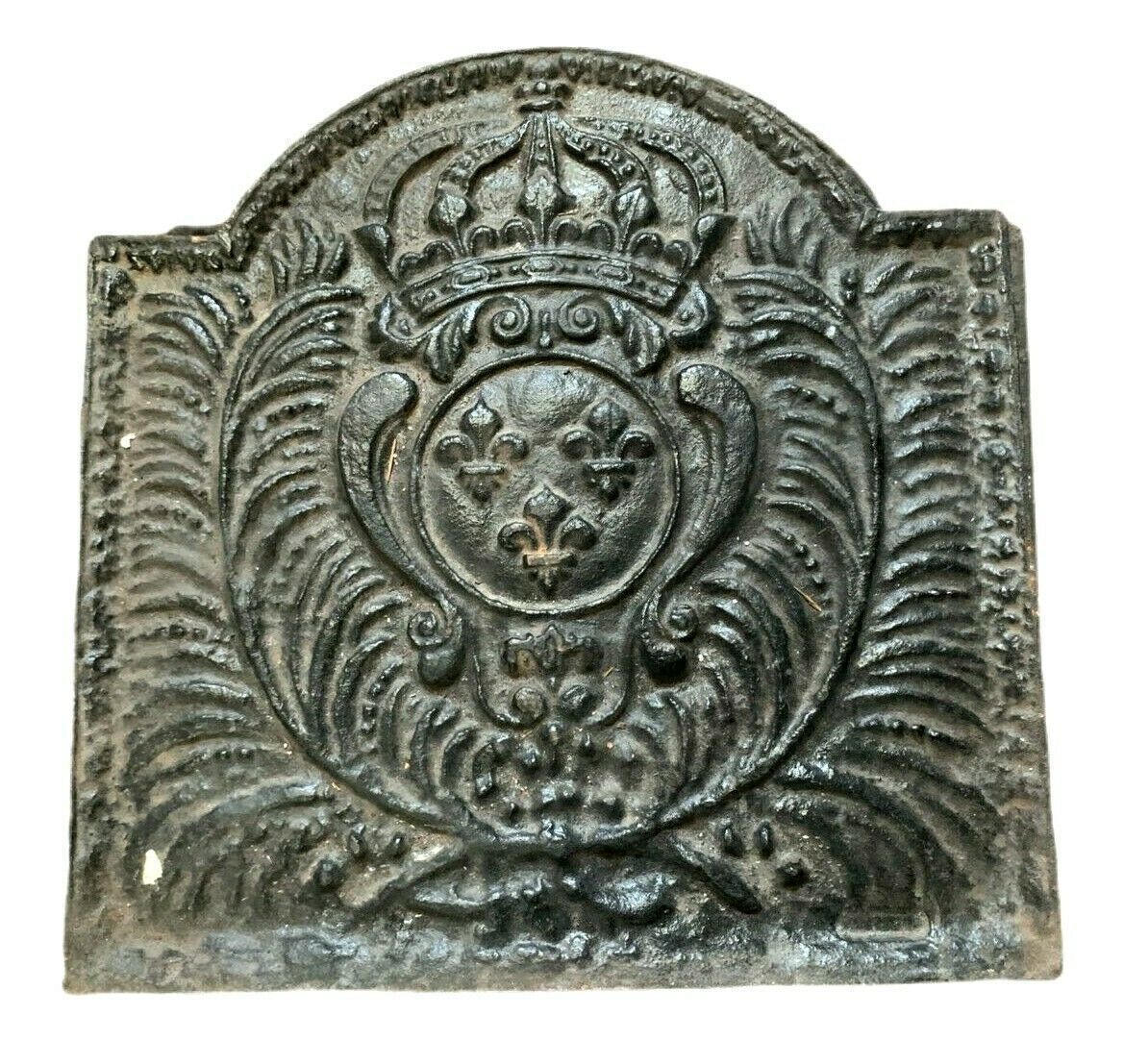 Fireback In Cast Iron 19th Century Crowned Lilies