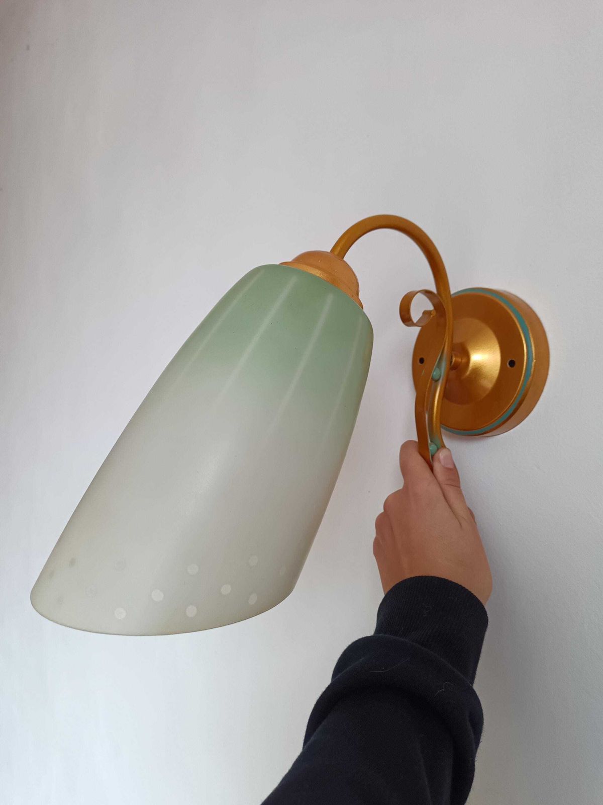 1940s Art Deco Wall Lamp With Green Frosted Glass Shade – Unique, Elegant, Romantic Lighting photo vinterior