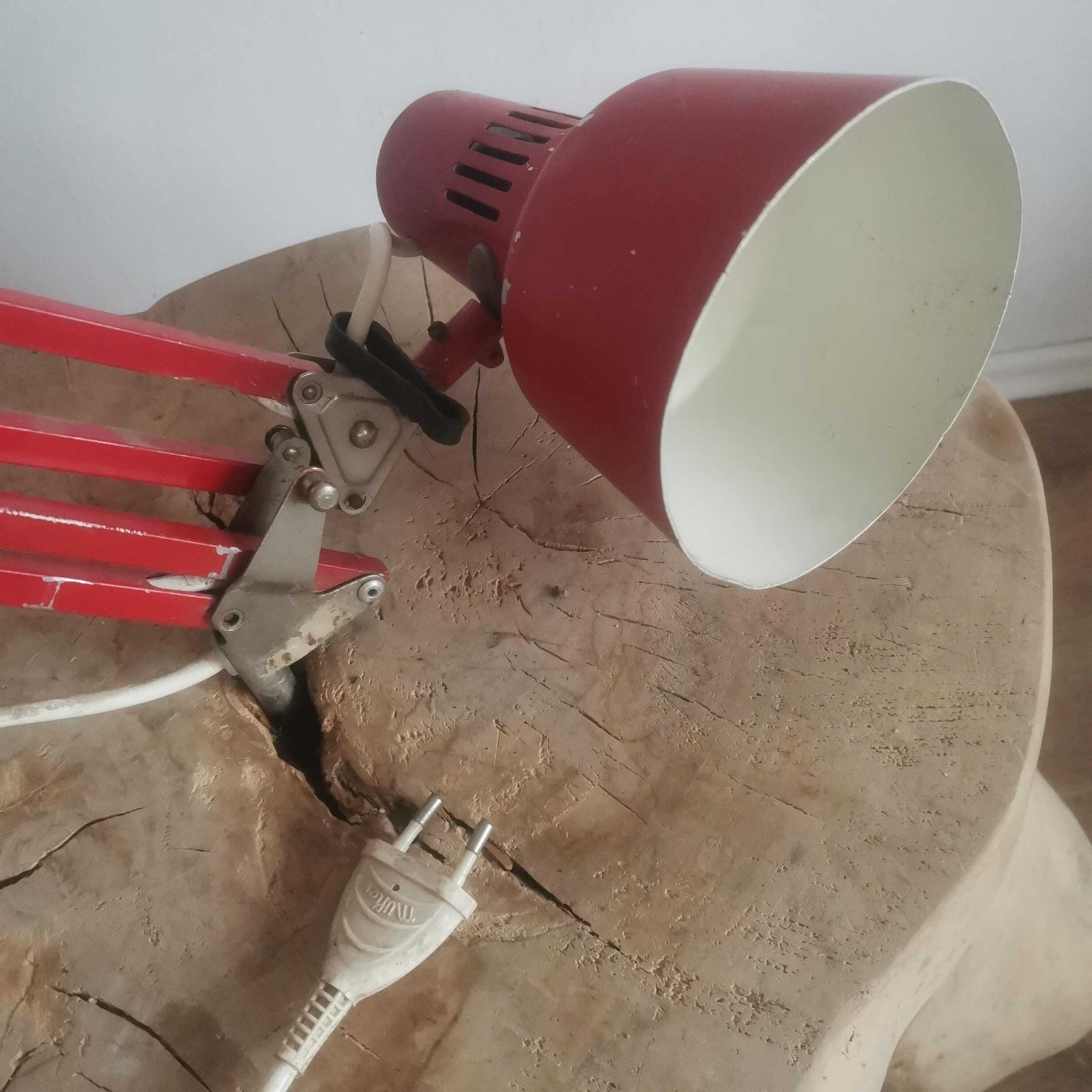 Industrial Red Clamp Angle Poise Style Table Lamp, Light, European 50's Vintage Retro Lighting, Spotlight, Loft, Chippy Studio, Prop photo 102.0