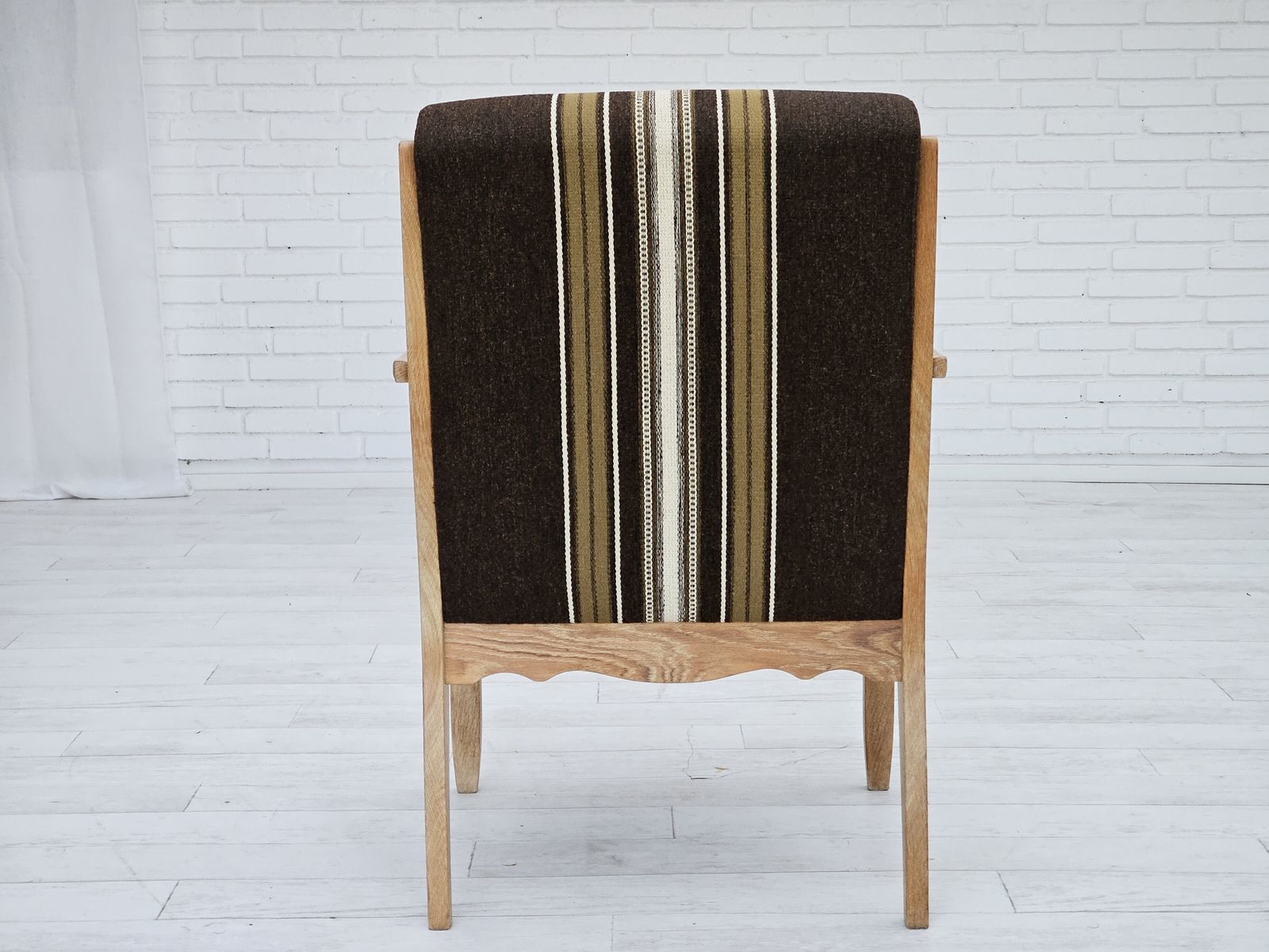 Ca. Jaren 1970, Deense Fauteuil, Meubelwol, Massief Eikenhout, Uitstekende Staat. photo 590.0