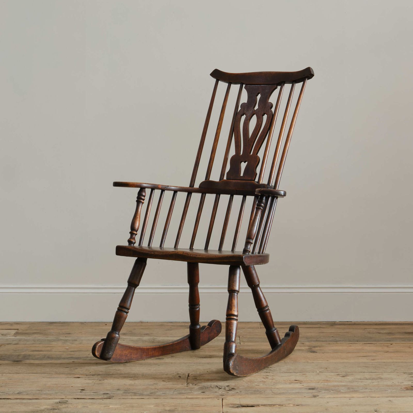 photo vinterior Late 18th Century Thames Valley Rocking Windsor Chair