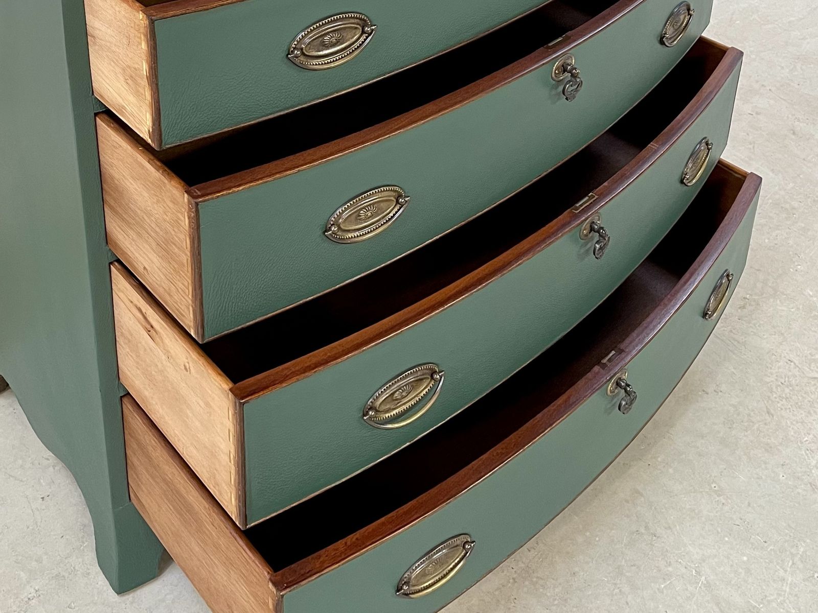 Chest Of Drawers Chest Of Draws Green Leather Bow Fronted photo vinterior
