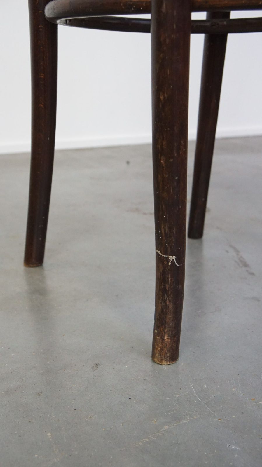 photo vintage Set Van 2 Vintage Thonet Bistrostoelen