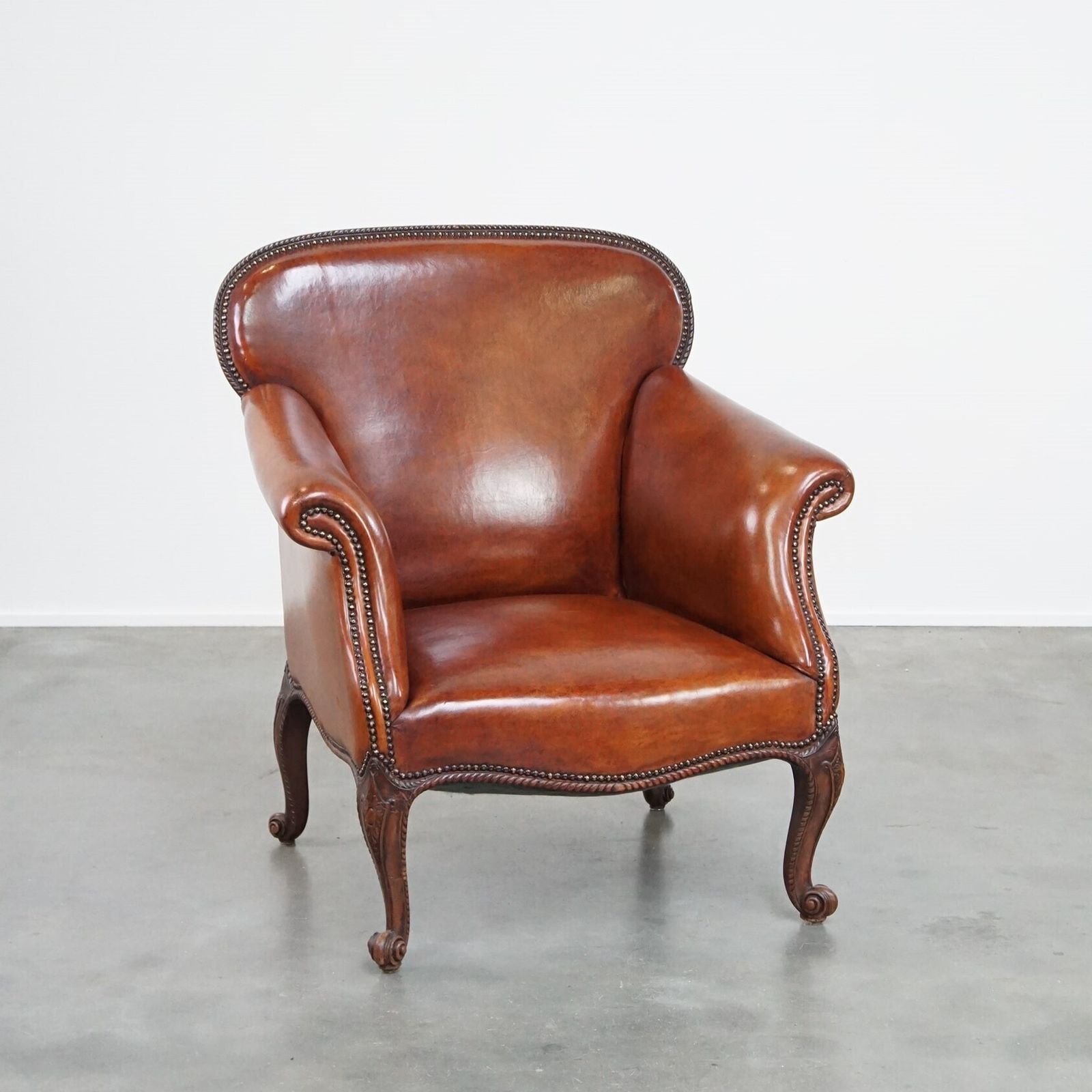 Volledig Gerestaureerde Antieke Schapenvacht Fauteuil