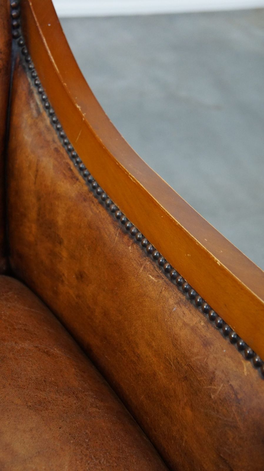 photo furniture Stately, Luxurious Sheepskin Art Deco Design Armchair Combined With Wood