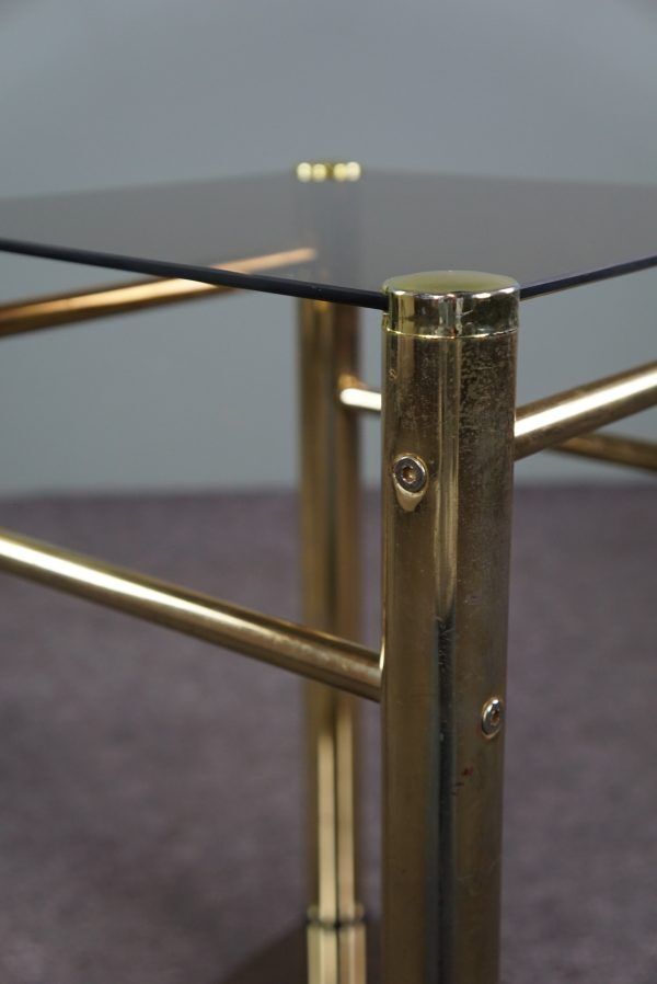 Gouden Hollywood Regency Bijzettafel Met Rookglas, Kolommodel photo vinterior