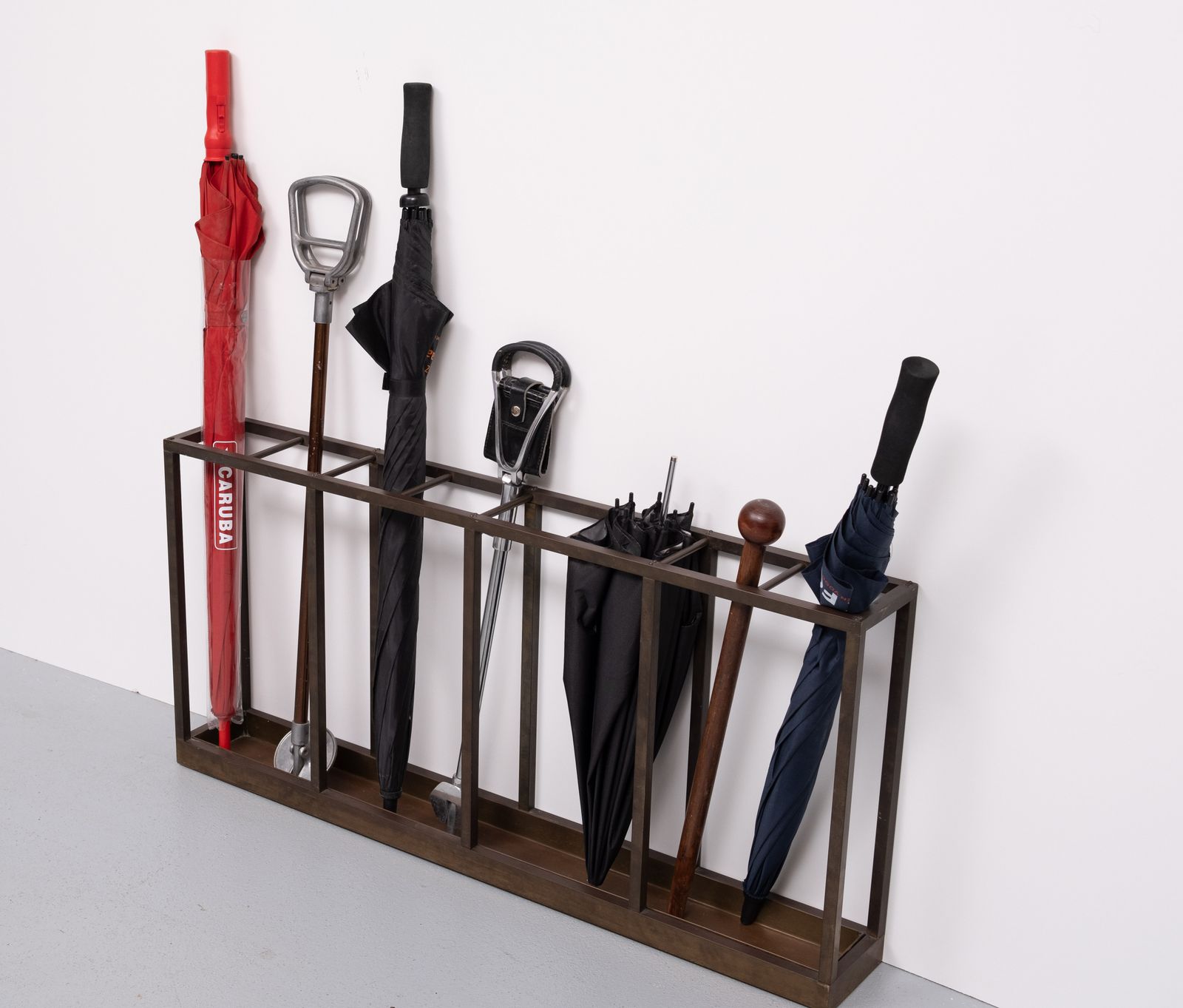 Art Deco messing paraplu- en wandelstokstandaard, jaren 1930, Nederland photo furniture
