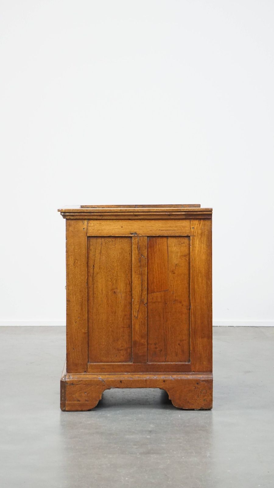 Antiek Engels Kastje Met één Deur – Bijzettafel, 19e Eeuw photo vinterior