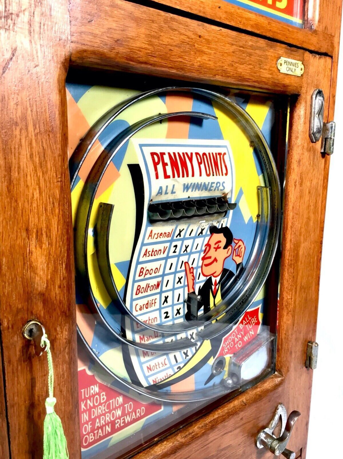 Antique 1950s Oliver Whales Penny Points Arcade Coin Operated Machine Working photo Furniture
