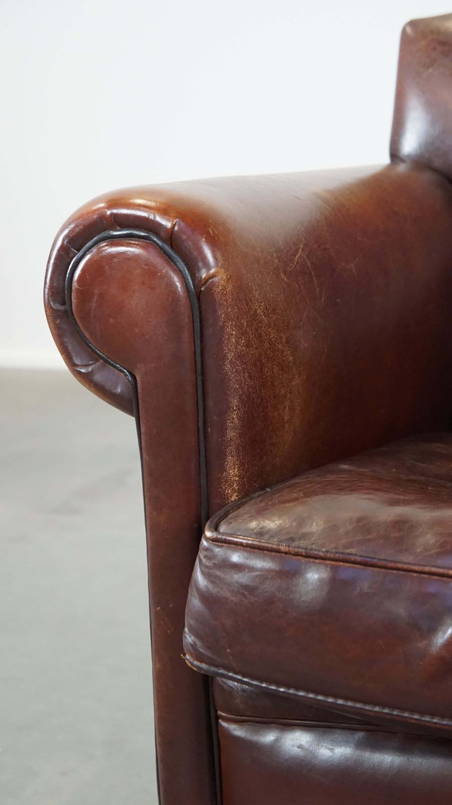 photo furniture Strak Afgewerkte Fauteuil Van Schapenleer
