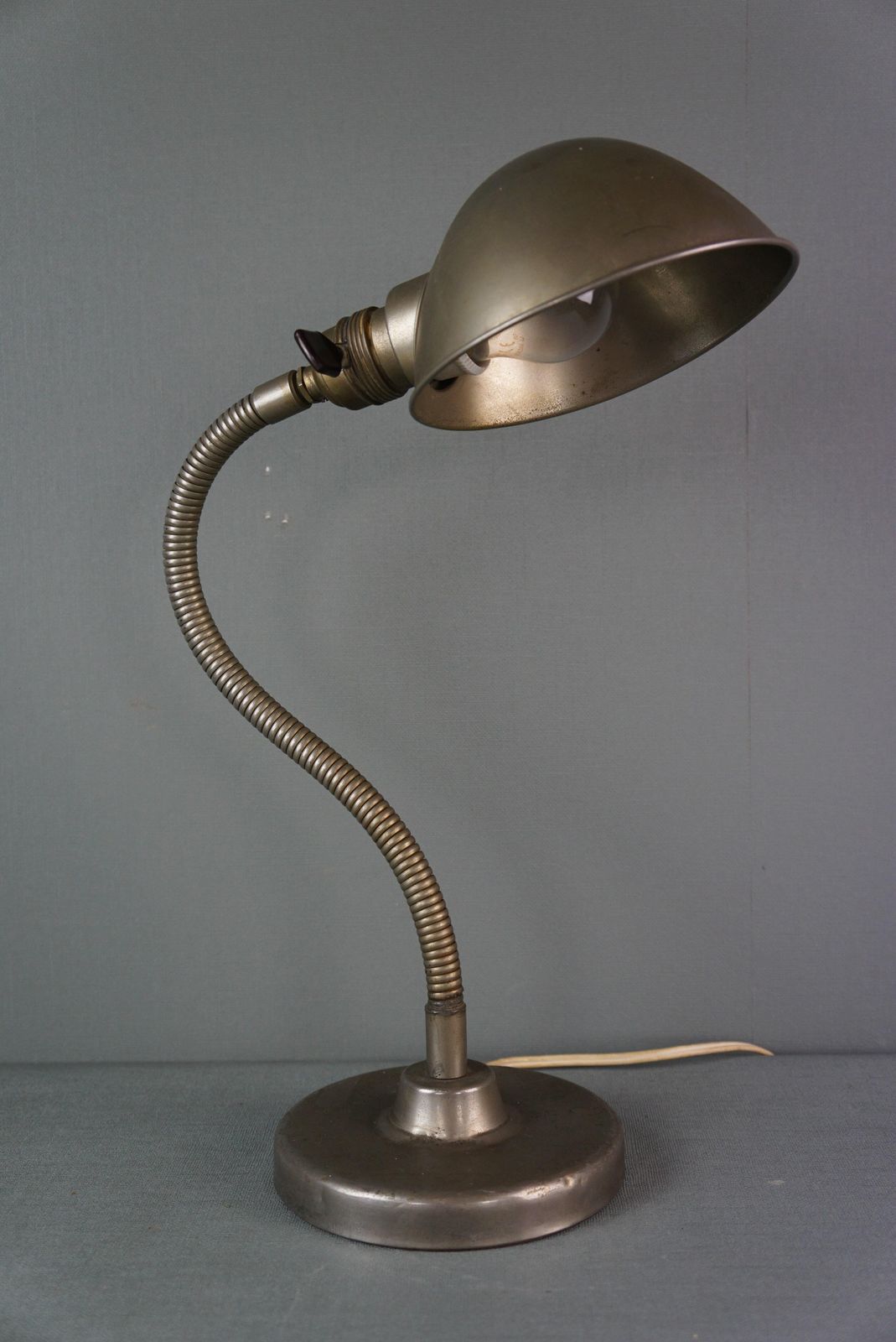 photo furniture Vintage Metalen Bureaulamp Met Gooseneck