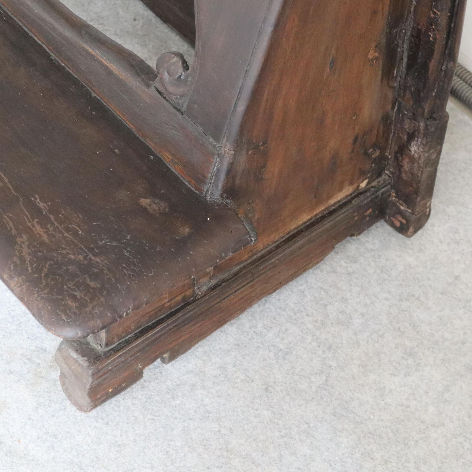 18th Century Walnut Prayer Kneeler From The Collection Of Italian Prince photo vinterior