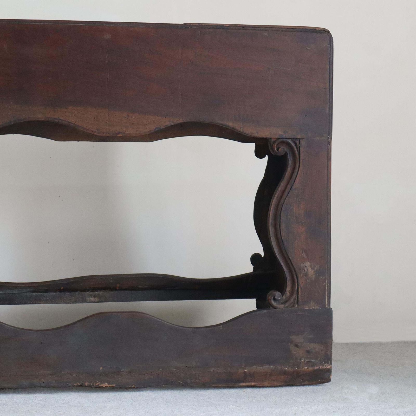 photo vinterior 18th Century Walnut Prayer Kneeler From The Collection Of Italian Prince