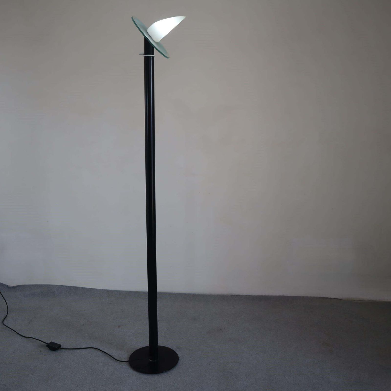 photo furniture Mid Century Modern Glass Metal Floor Lamp By Alfredo Barbini, Italy, 1970