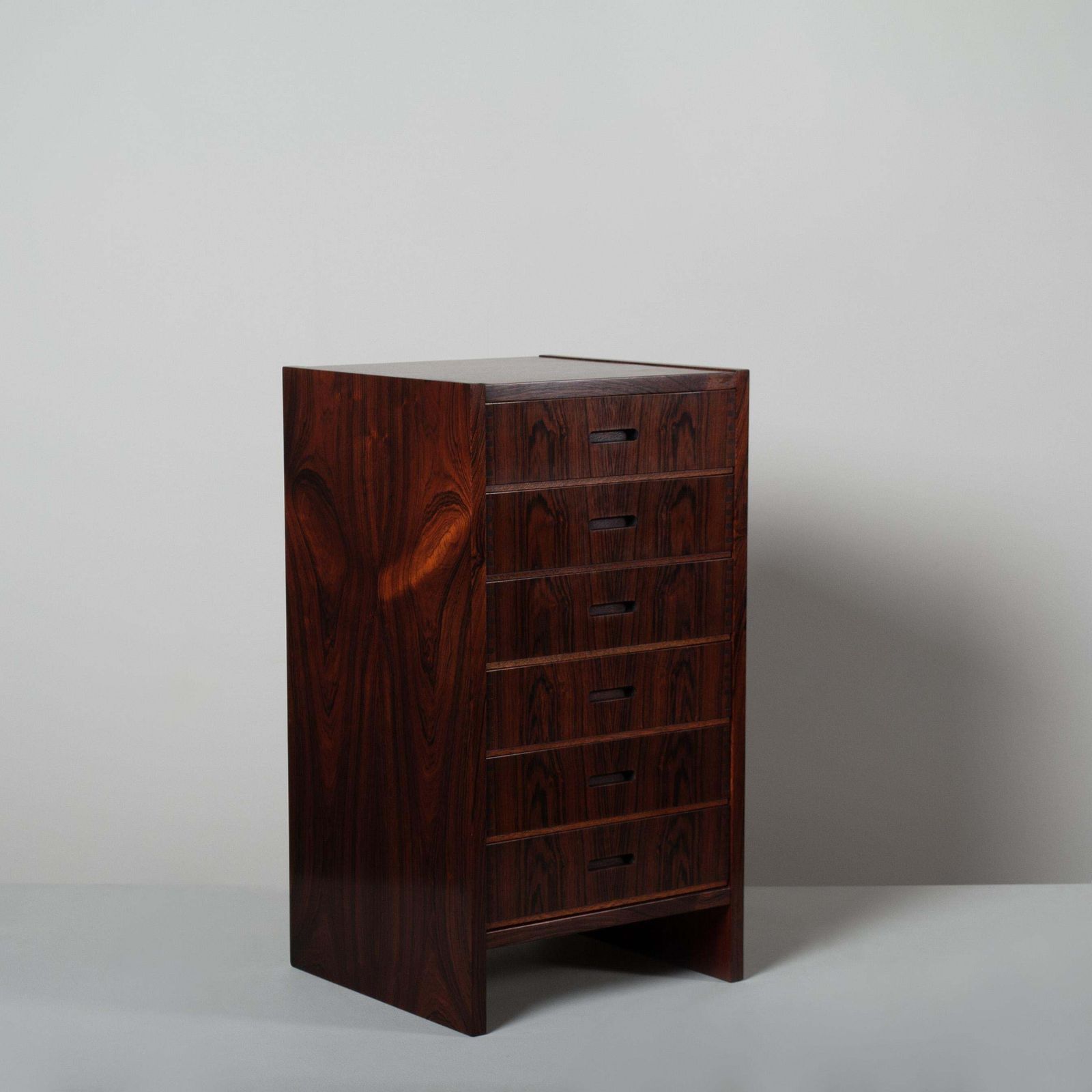 Danish Midcentury Modernist Chest Of Drawers photo 960.0