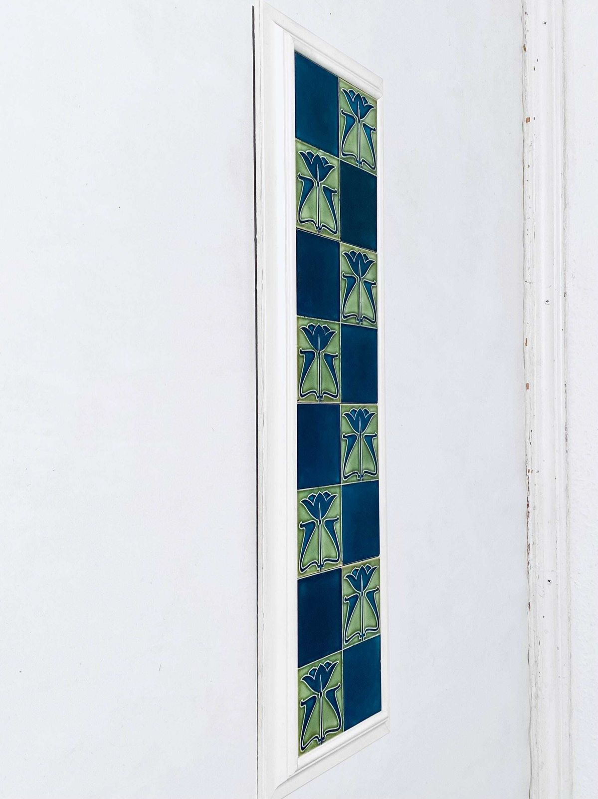 Art Nouveau Ceramic Tile Wall Hanging With Flower Motif / Authentic 1900s Decor photo vinterior