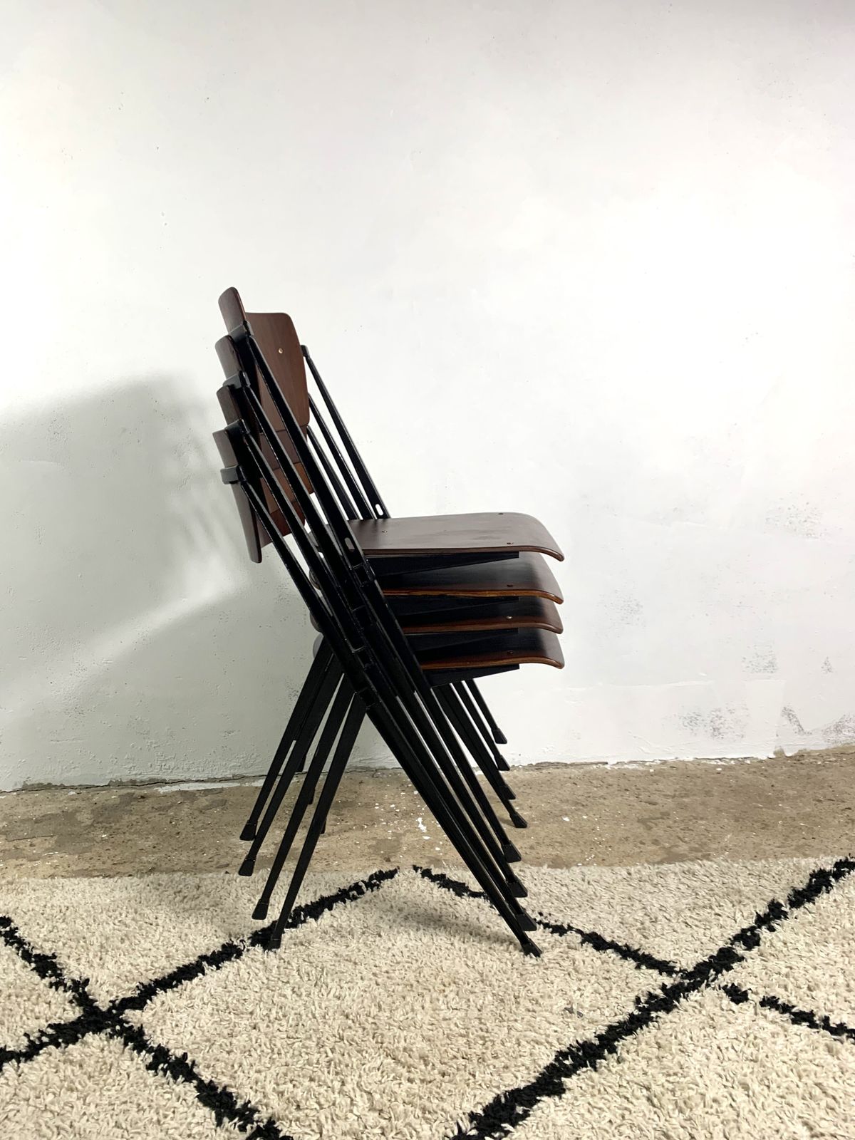 photo vinterior Pyramide Chairs By Wim Rietveld, Set Of 4
