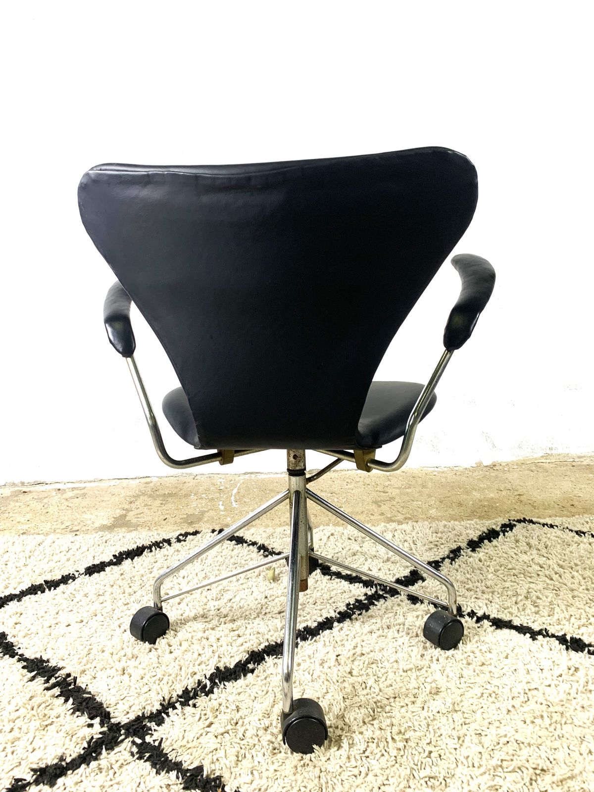 Seven Office Chair By Arne Jacobsen For Fritz Hansen, Denmark, 1960s photo buy