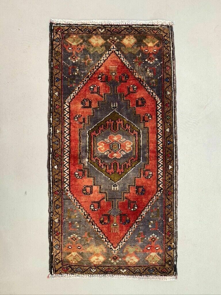 Small Vintage Turkish Rug 108x55 Cm, Short Runner, Tribal, Shabby, Mini Carpet