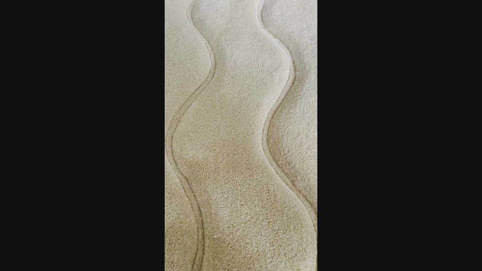 "Onduline" Rug By Tisca Switzerland 1990s photo furniture