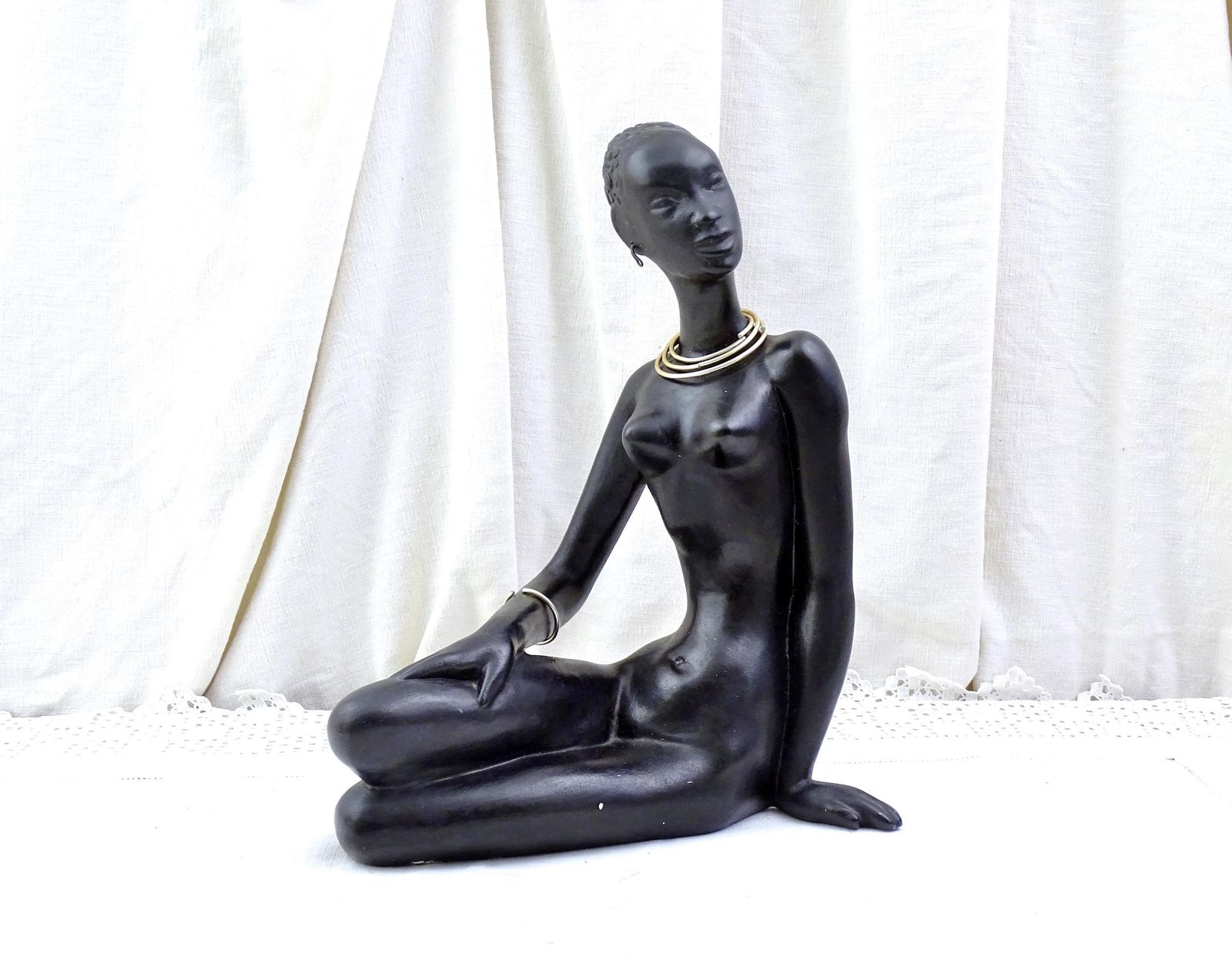 Vintage Keramieken Buste Van Een Jonge Afrikaanse Vrouw Door Marc Henri, Mid Century Aardewerken Sculptuur