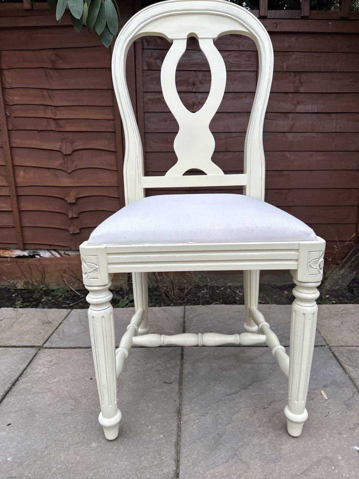Elegant Laura Ashley Gustavian Style Chair   Great Condition photo vintage