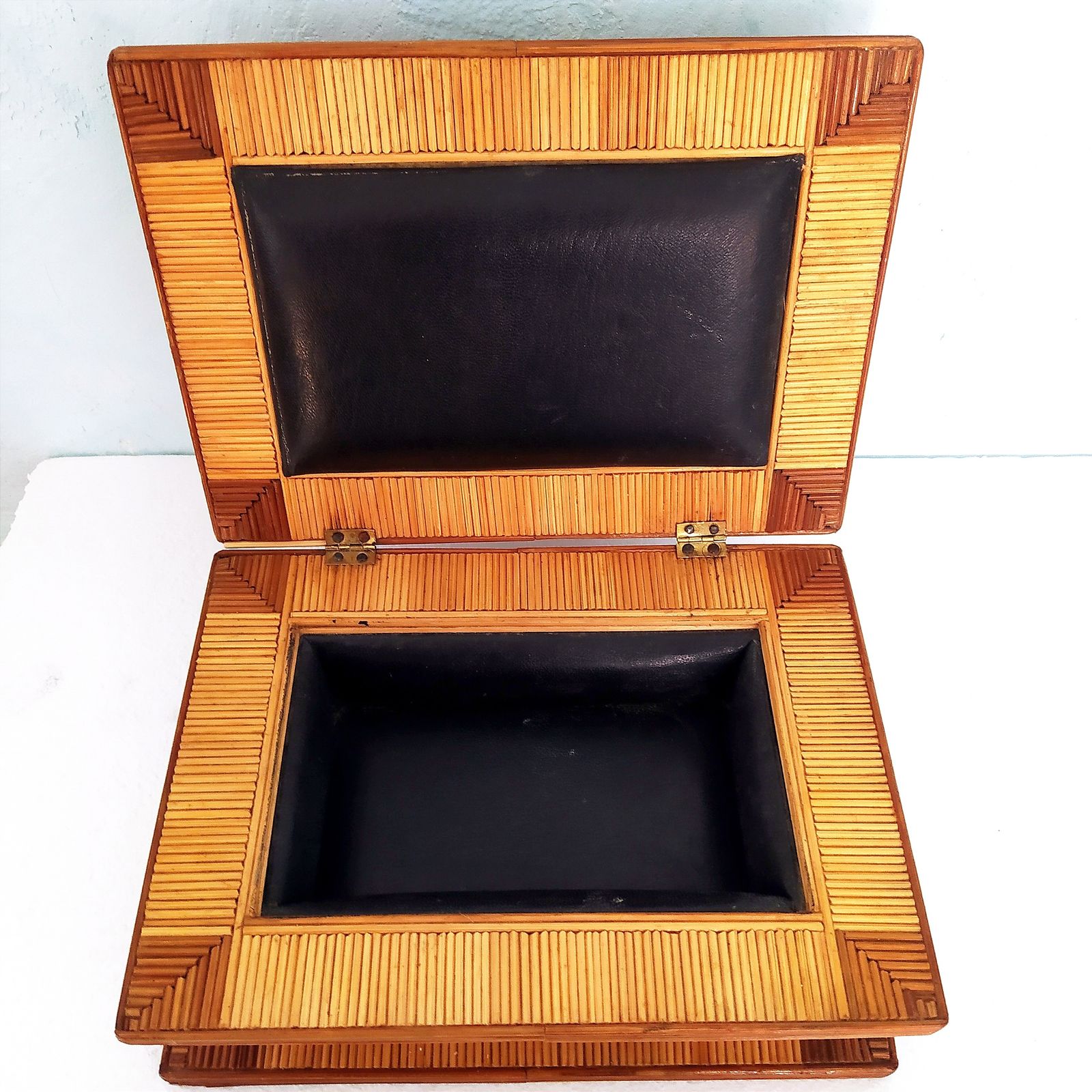 photo furniture Mid Century Arts And Crafts Skewer Stick Jewellery Box