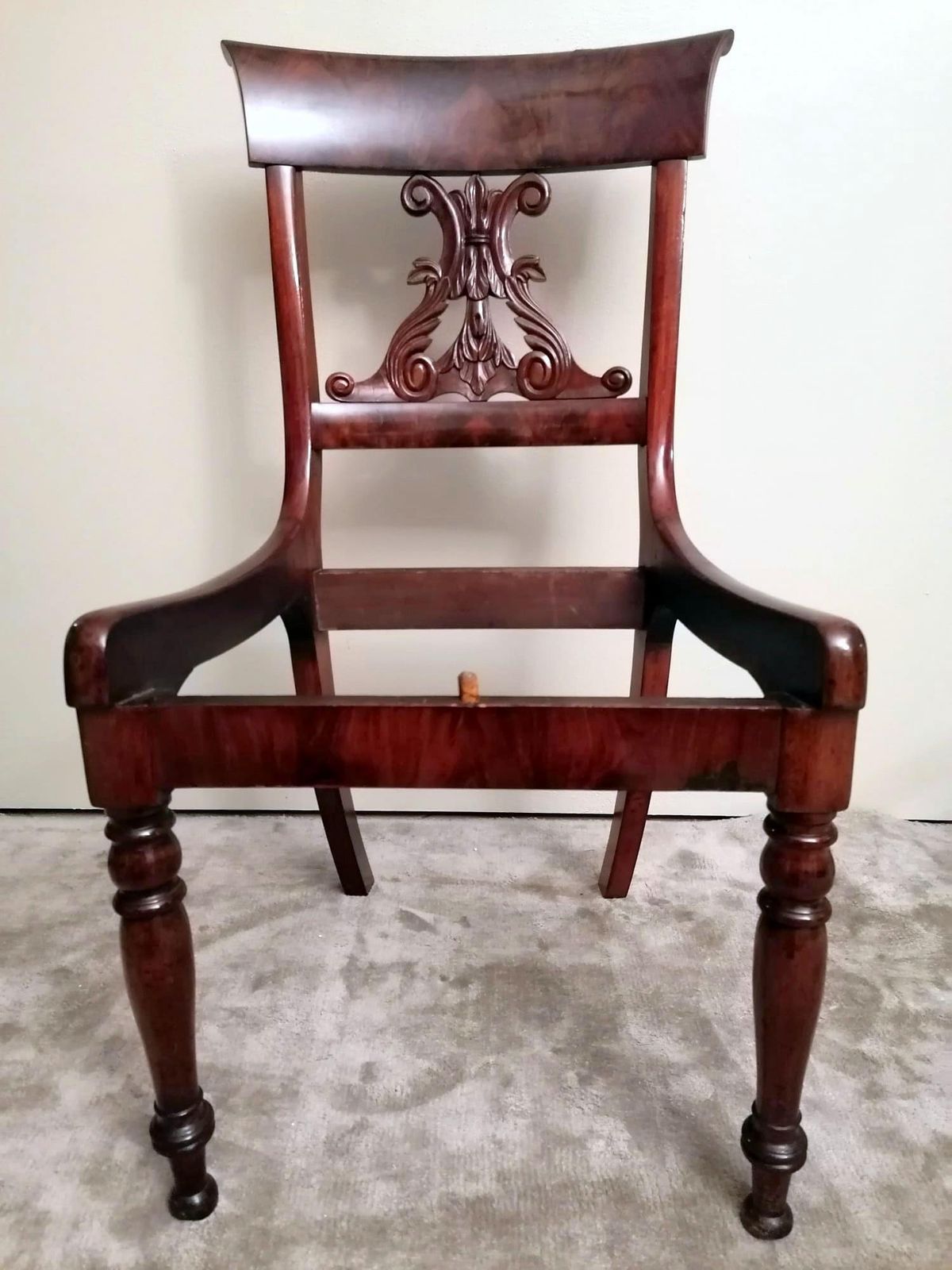 photo furniture Biedermeier Style Danish Chair In Wood And Fabric