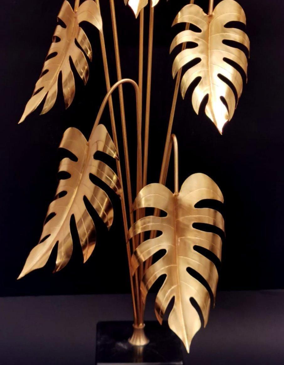 photo vintage Italian Brass Plant Sculpture Mounted On Black Marquinia Marble