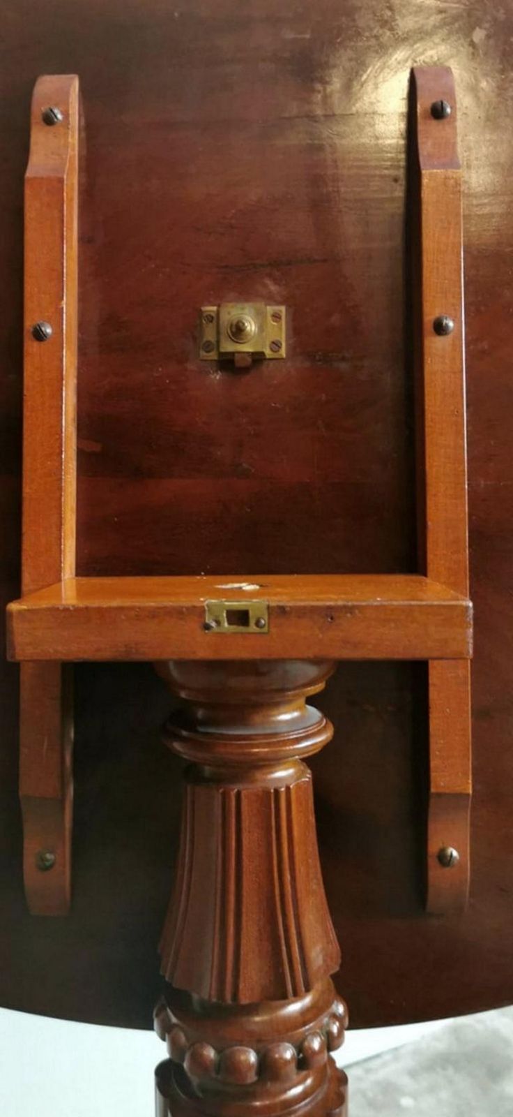 photo furniture Louis Philippe Wood Sail Table Made In France