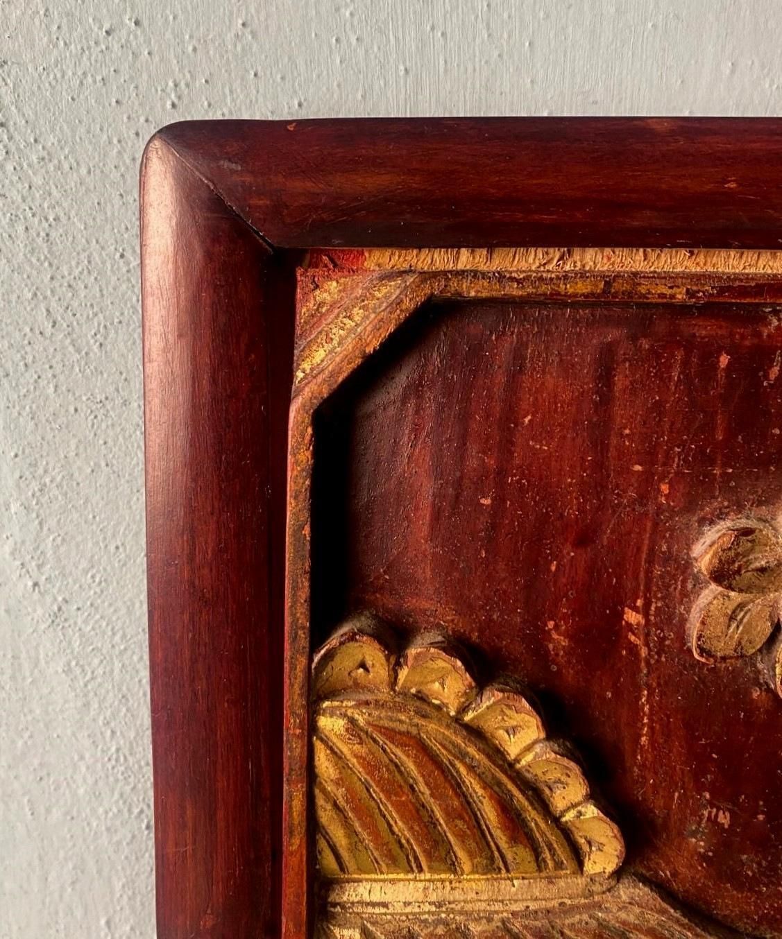 photo furniture Qing Dynasty Exquisite Chinese Wooden Panel With Raised Figures Gold Leaf (N.2)