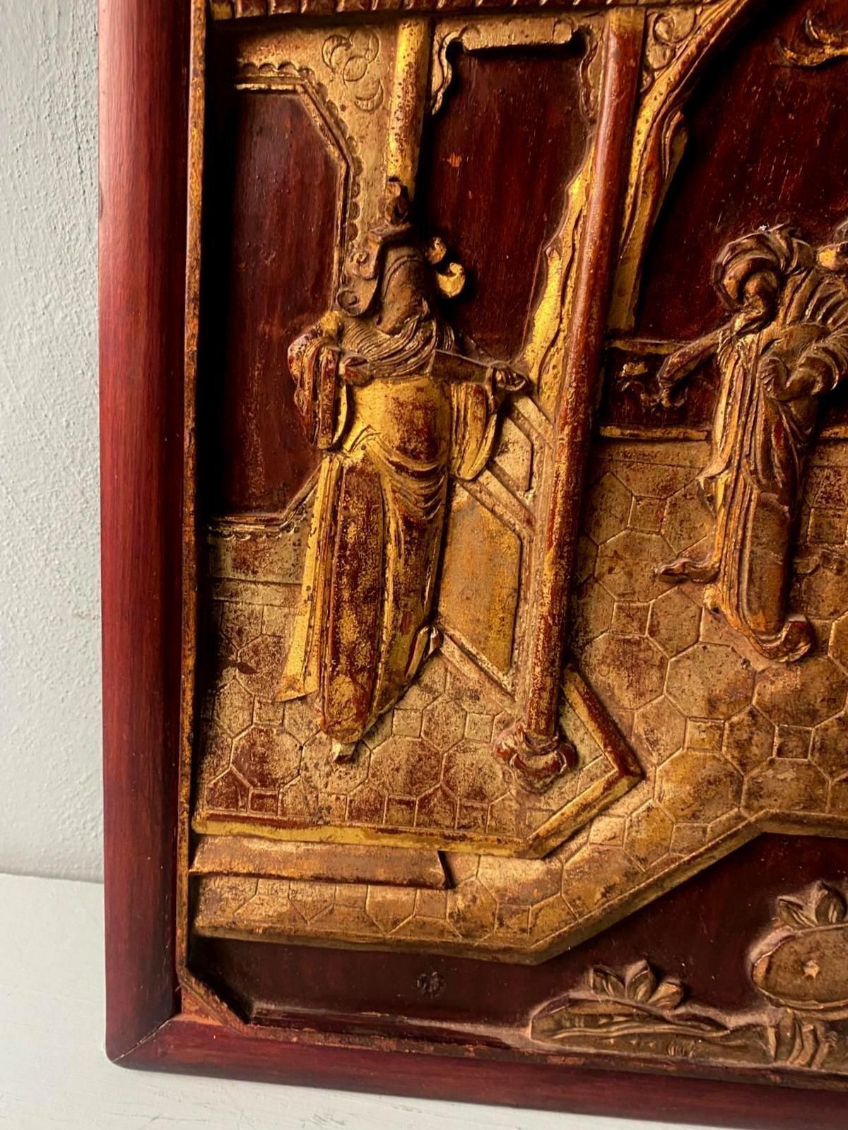 Art Qing Dynasty Exquisite Chinese Wooden Panel With Raised Figures Gold Leaf (N.2) photo