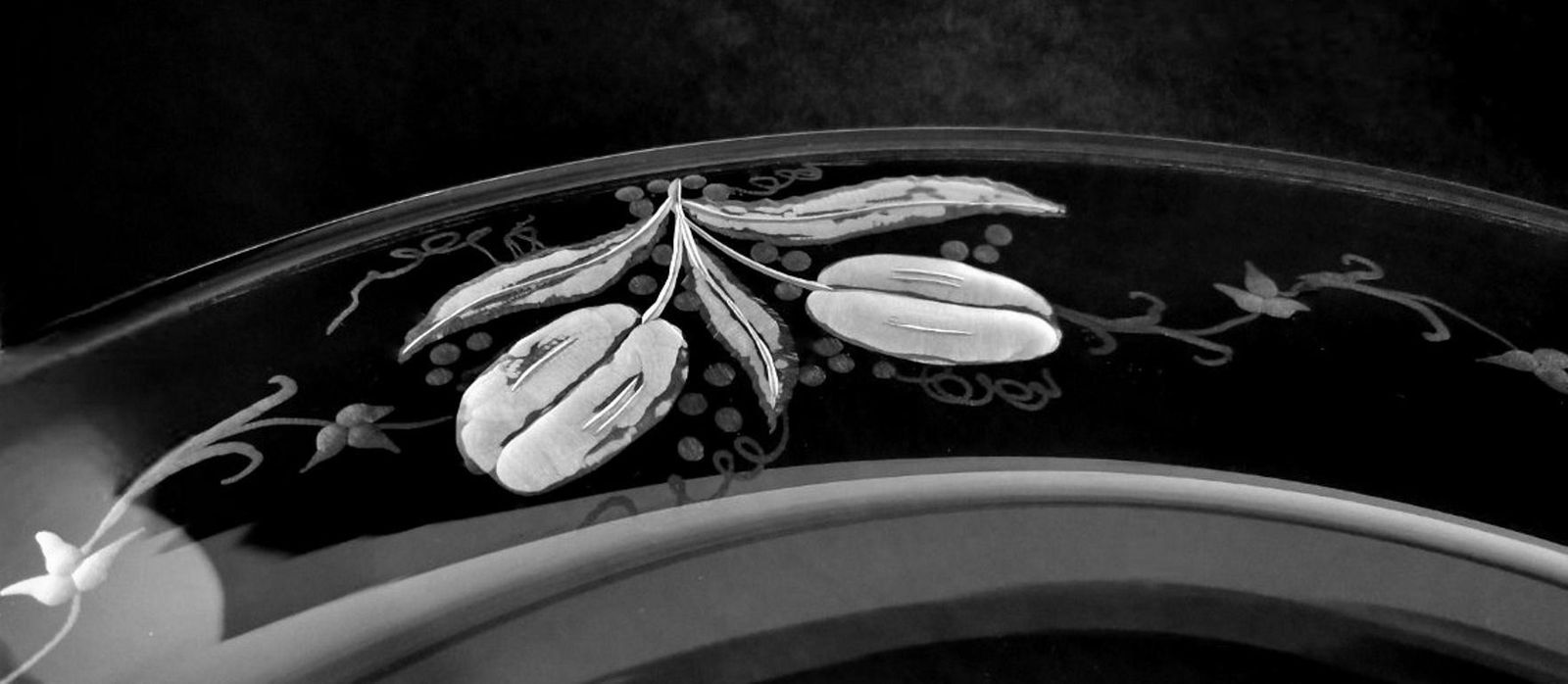 photo furniture Art Noveau Style Huge Crystal Fruit Bowl And Planter Table Centerpiece