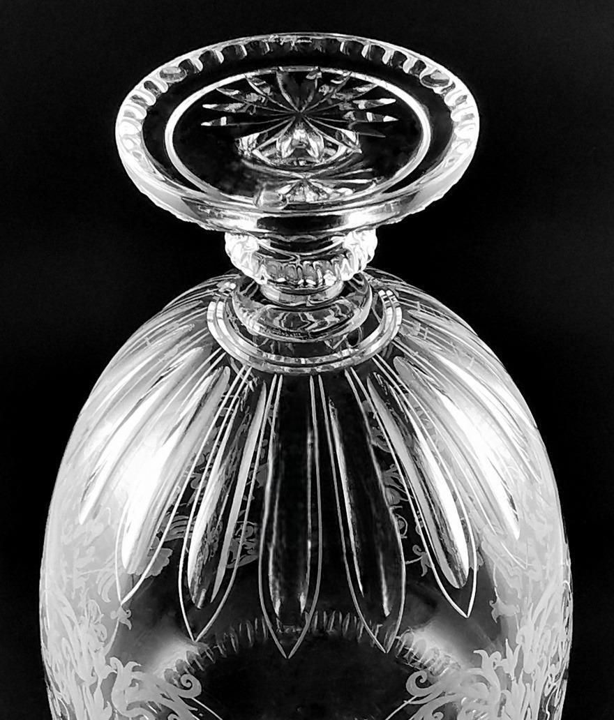 photo vintage Baroque Style Large Italian Crystal Vase With Grotesque Engravings