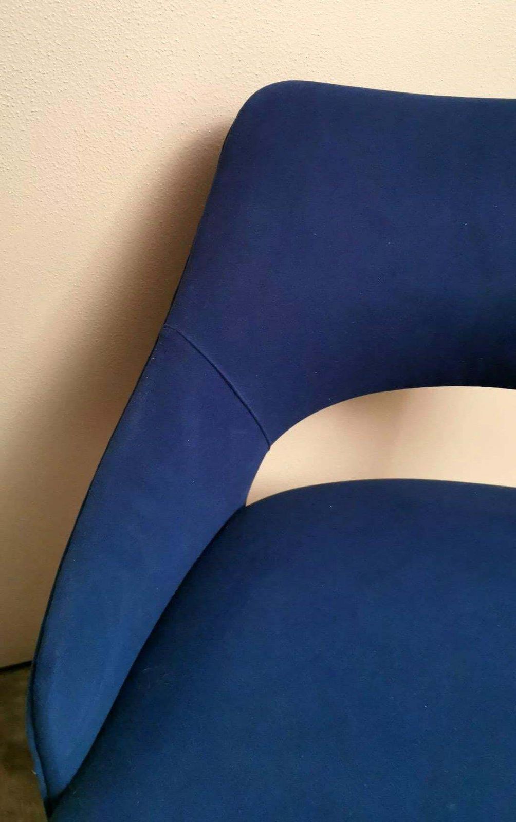 1563.0 Ulrich Guglielmo Style Pair Of Vintage Italian Blue Alcantara Armchairs photo