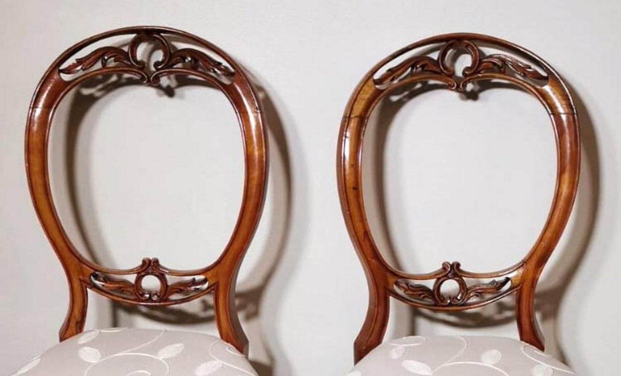 Victorian English Walnut Pair Of Chairs With Balloon Back photo 1098.0