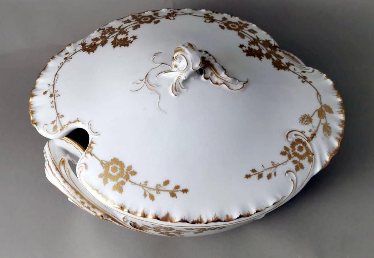 Haviland & Co Limoges French Tureen In White Porcelain And Gold Decoration photo 525.0