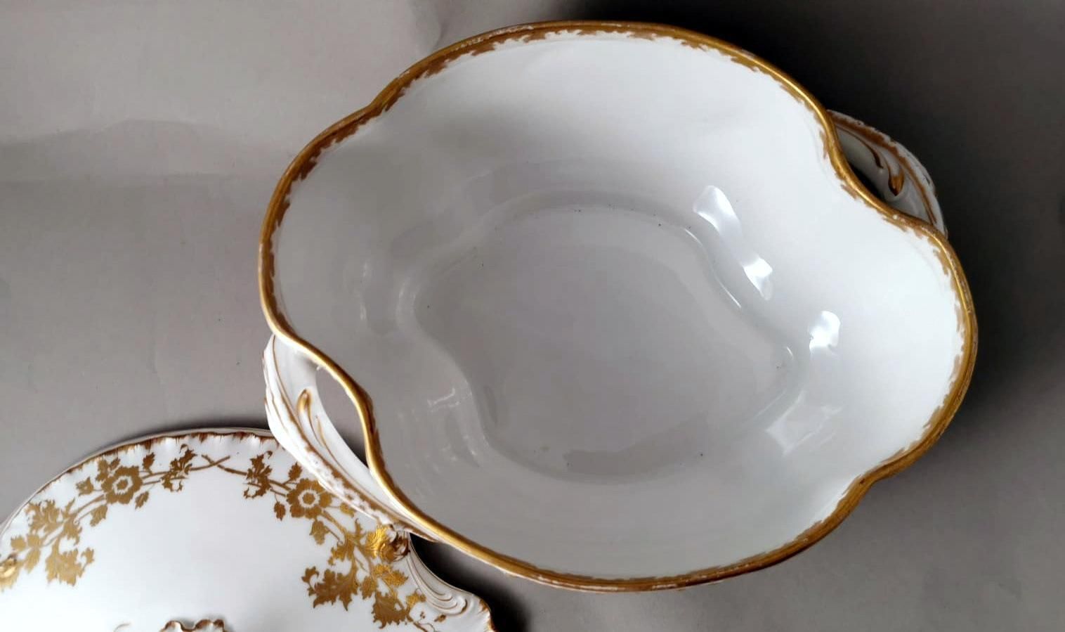 photo vinterior Haviland & Co Limoges French Tureen In White Porcelain And Gold Decoration