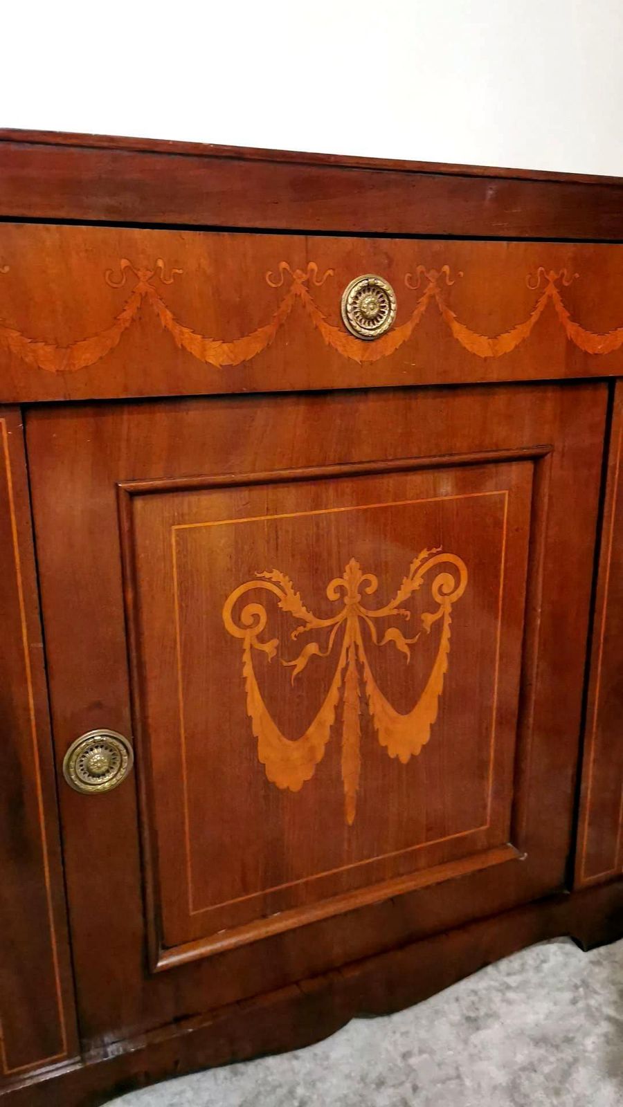photo furniture Biedermeier Style Small Italian Sideboard