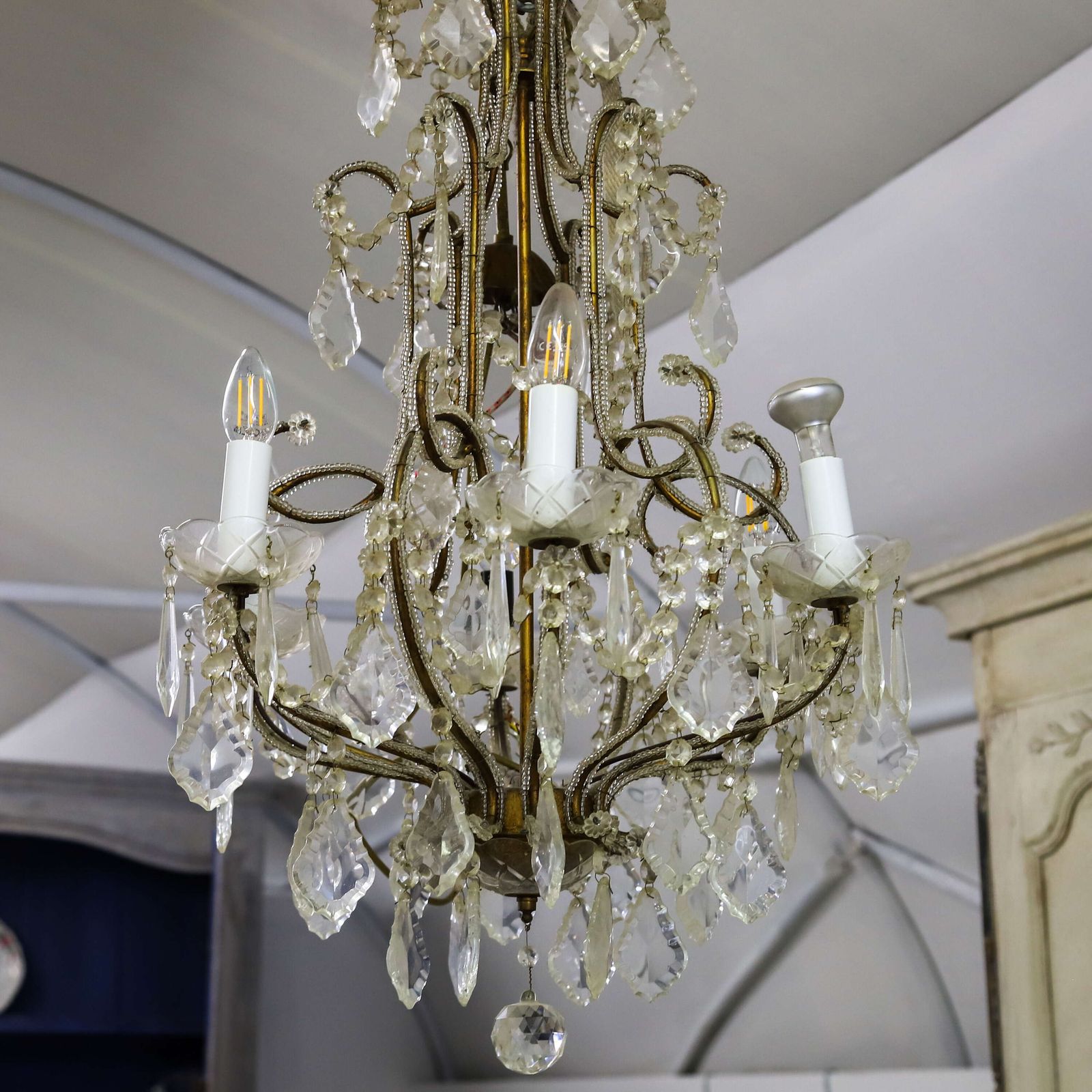 photo furniture Grand Scale English 20th Century Chandelier Circa 1940s