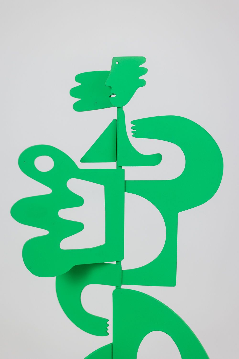 Antonine De Saint Pierre. Green Sculpture “Le Baiser”. Contemporary. photo for sale