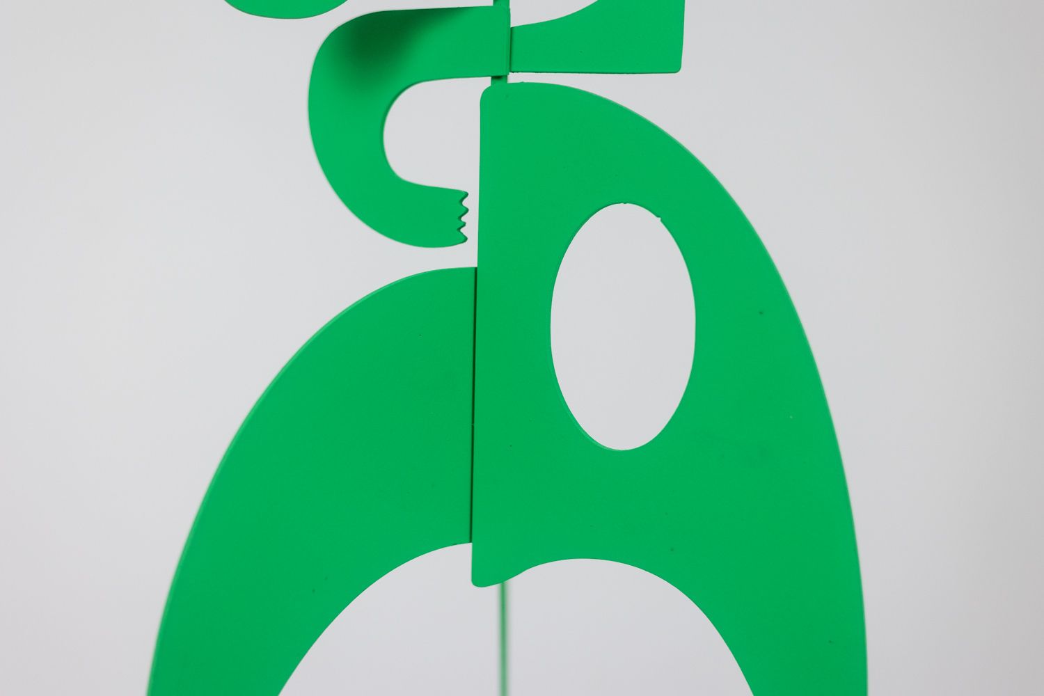 Antonine De Saint Pierre. Green Sculpture “Le Baiser”. Contemporary. photo vintage
