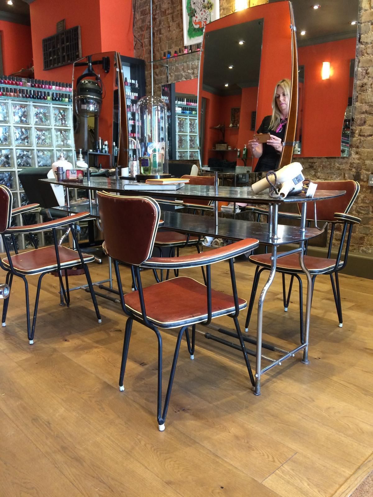 1950’s Hairdressing Station photo furniture