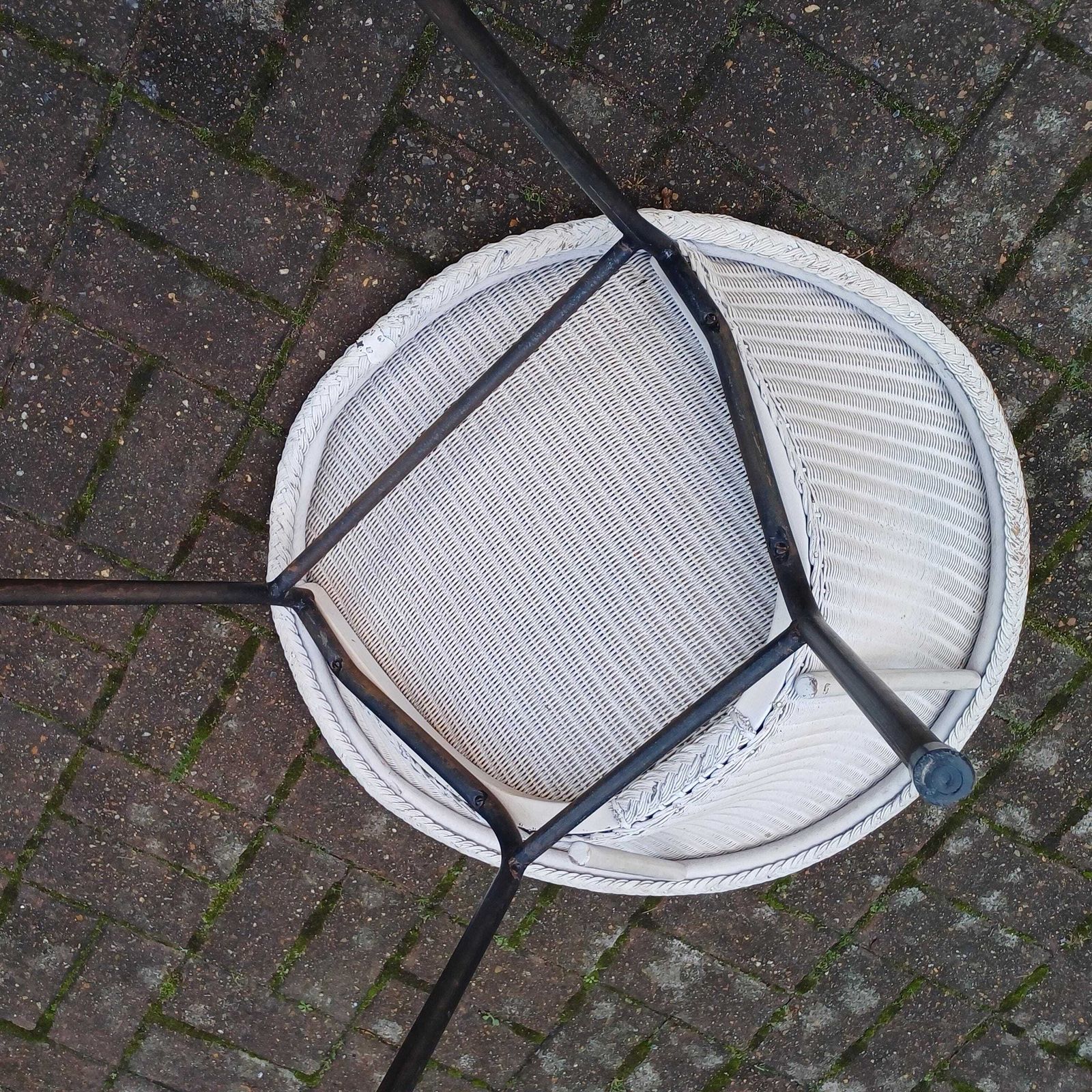photo for sale Lloyd Loom Mid Century White Wicker Cocktail Basket Weave Chair, On Black Metal Legs, Labelled