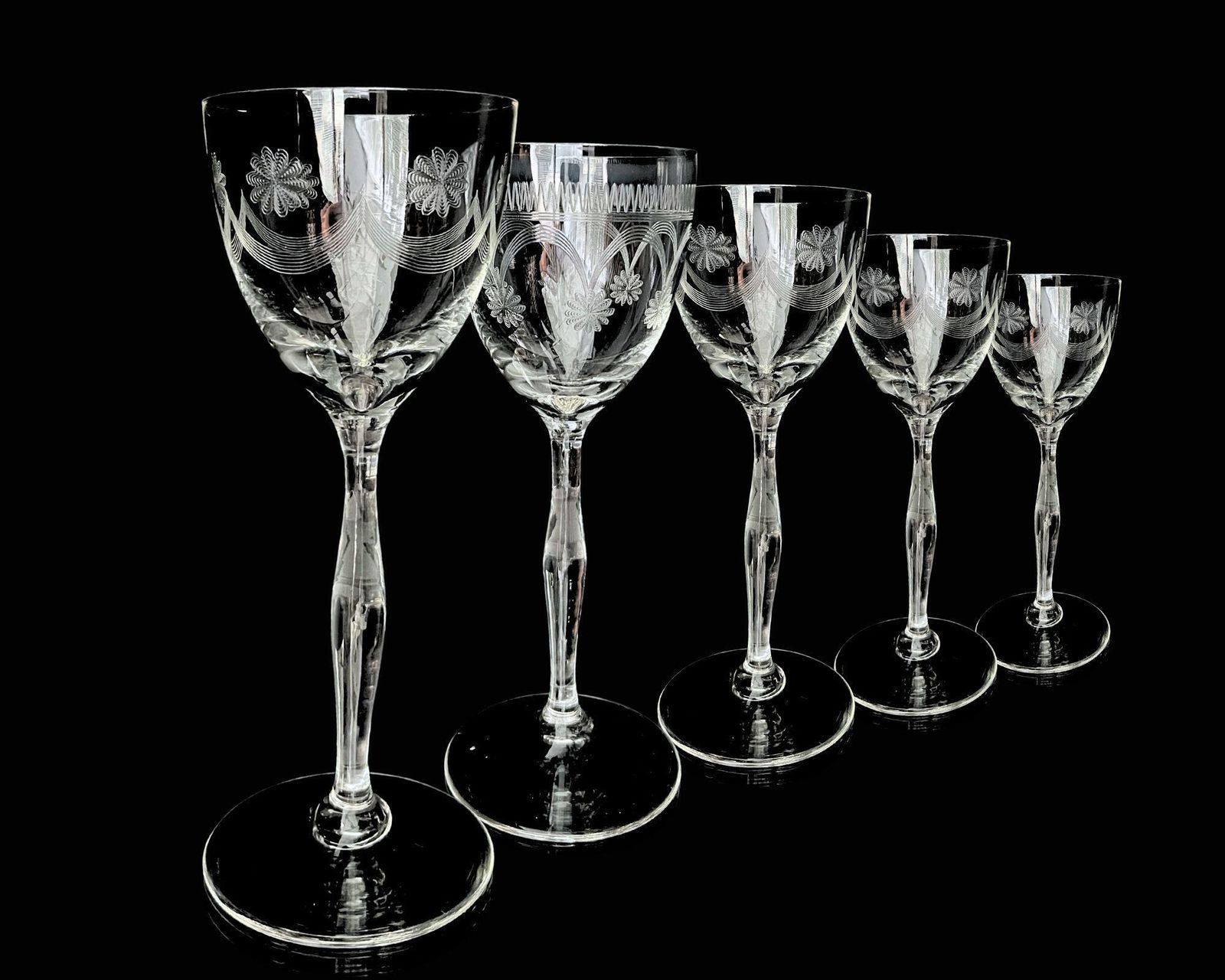 Art Nouveau Wijnglazen | 5 Stuks | Hoge Wijngoblets | Gegraveerde Bloemmotieven photo buy