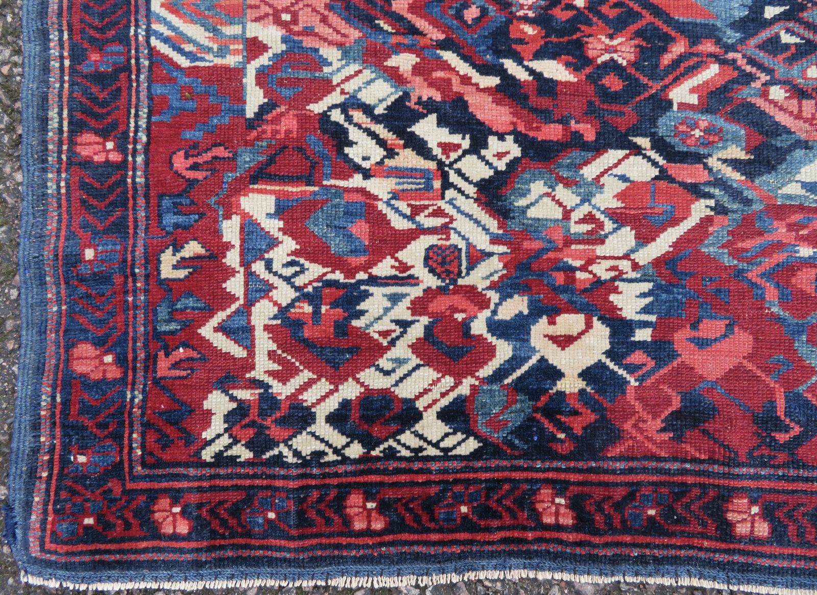 Fascinating Archaic Antique Caucasian Kuba Rug. 156cm X 115cm. photo buy