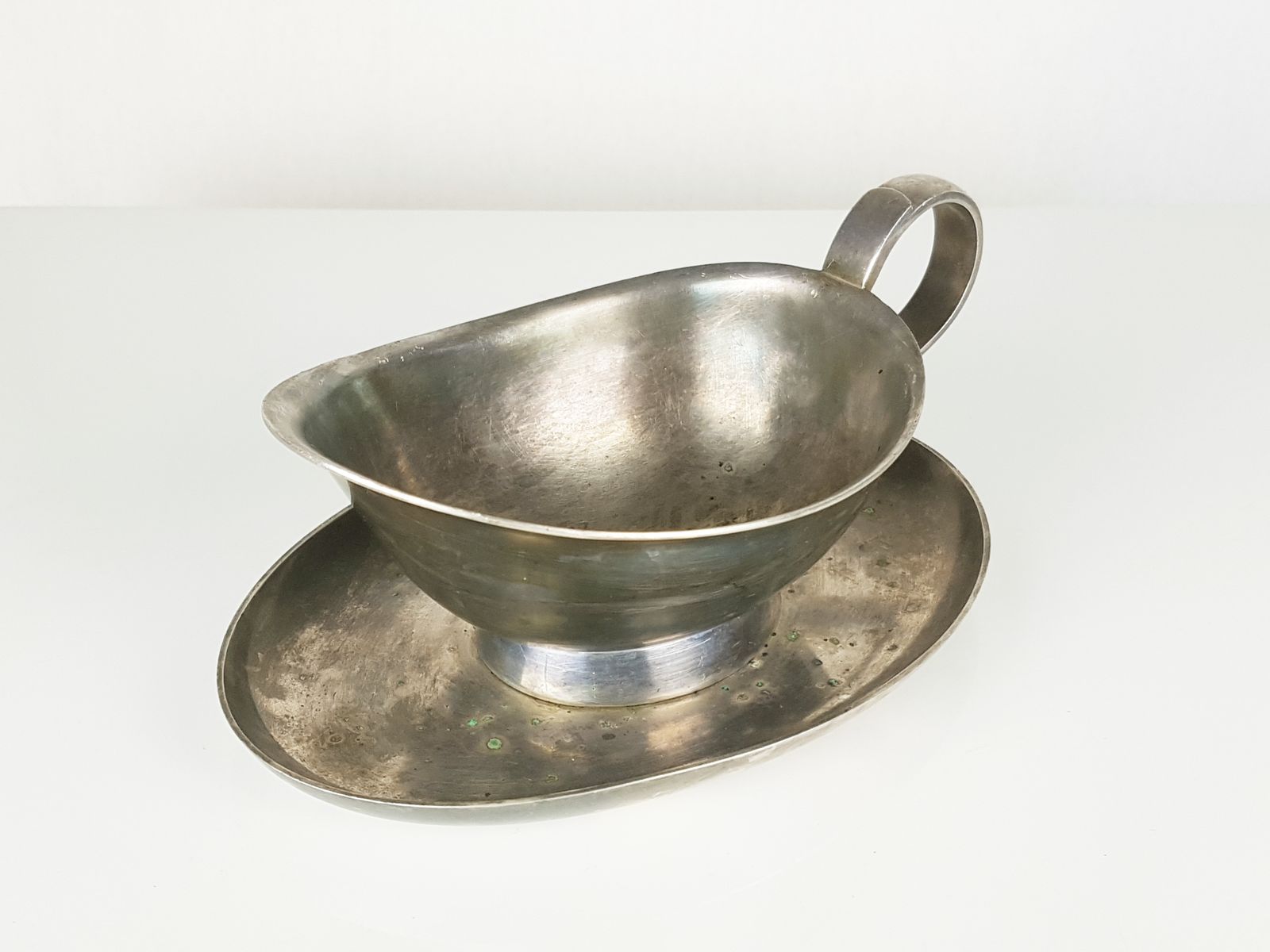 Silver Plated Milk Jug And Gravy Boat By Gio Ponti For Calderoni, 1930s, Set Of 2 photo Home Decor