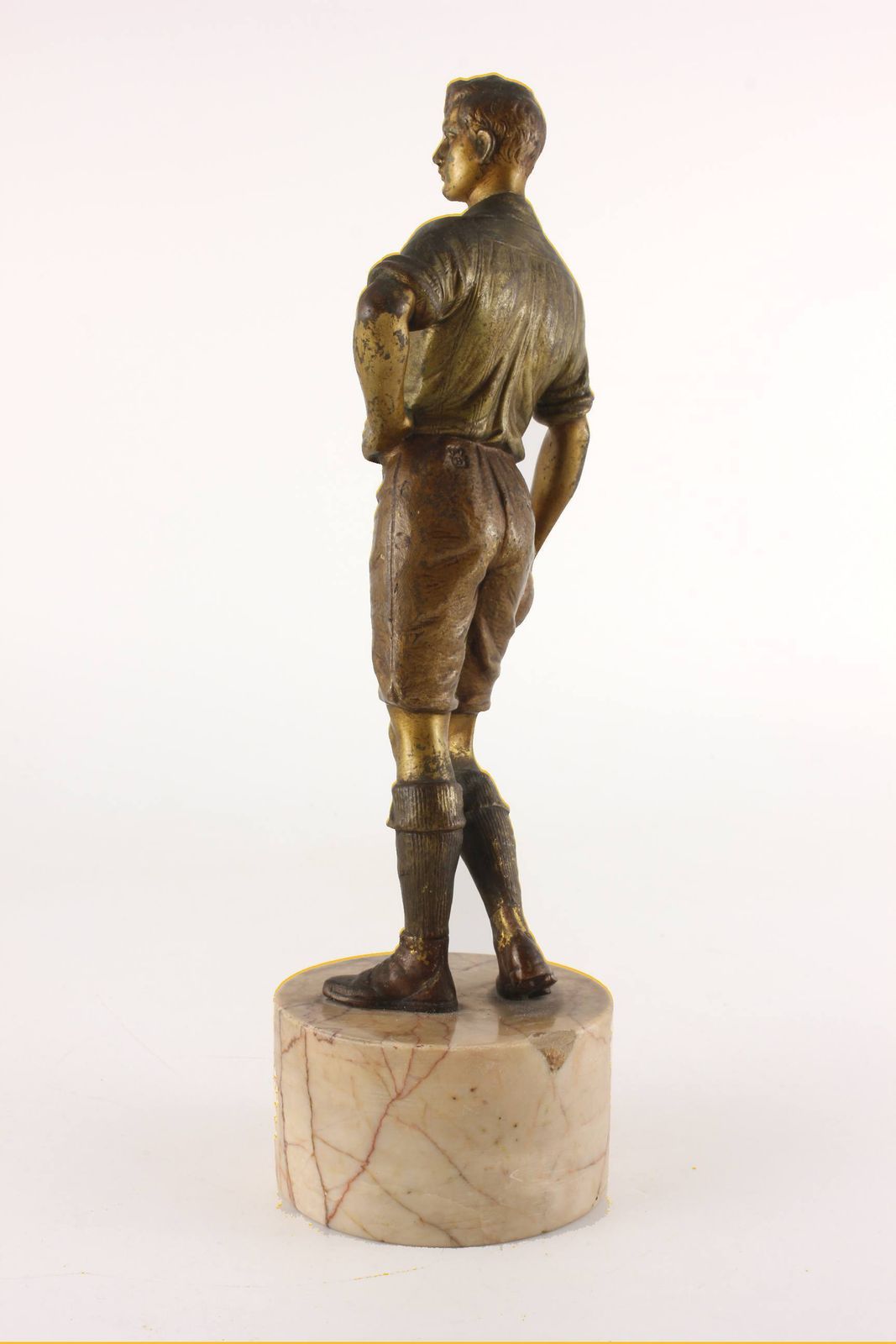 photo furniture Bergman Bronze Footballer Statue. Soccer Player Football Figure C1890.